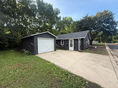 722 11th Street NW Willmar MN 56201