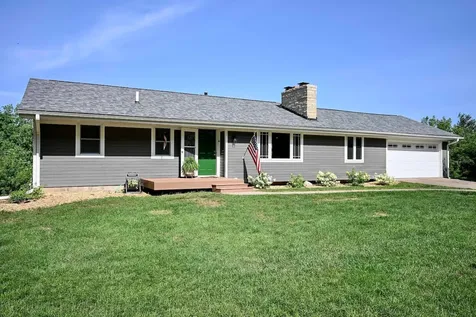 1260 Wincrest Drive Winona MN 55987