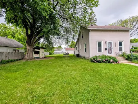 523 11th Street N Moorhead MN 56560