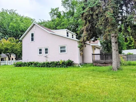523 11th Street N Moorhead MN 56560