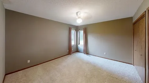 1601 Cheryl Avenue Albert Lea MN 56007