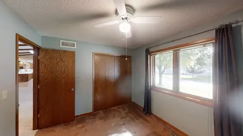 1601 Cheryl Avenue Albert Lea MN 56007