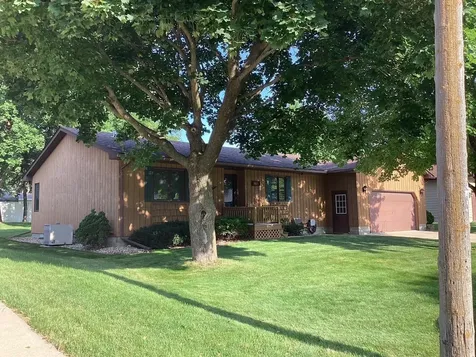 1601 Cheryl Avenue Albert Lea MN 56007