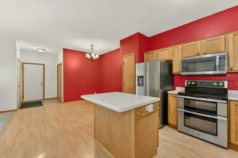 5631 White Oaks Lane NW Rochester MN 55901