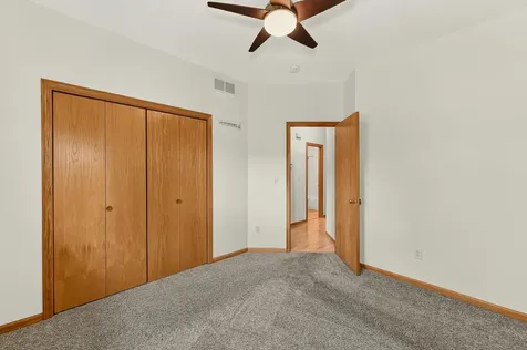 5631 White Oaks Lane NW Rochester MN 55901