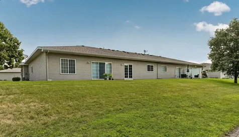 5631 White Oaks Lane NW Rochester MN 55901