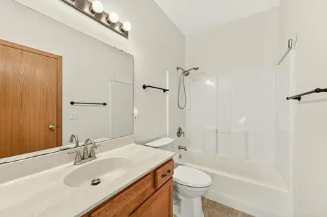 5631 White Oaks Lane NW Rochester MN 55901