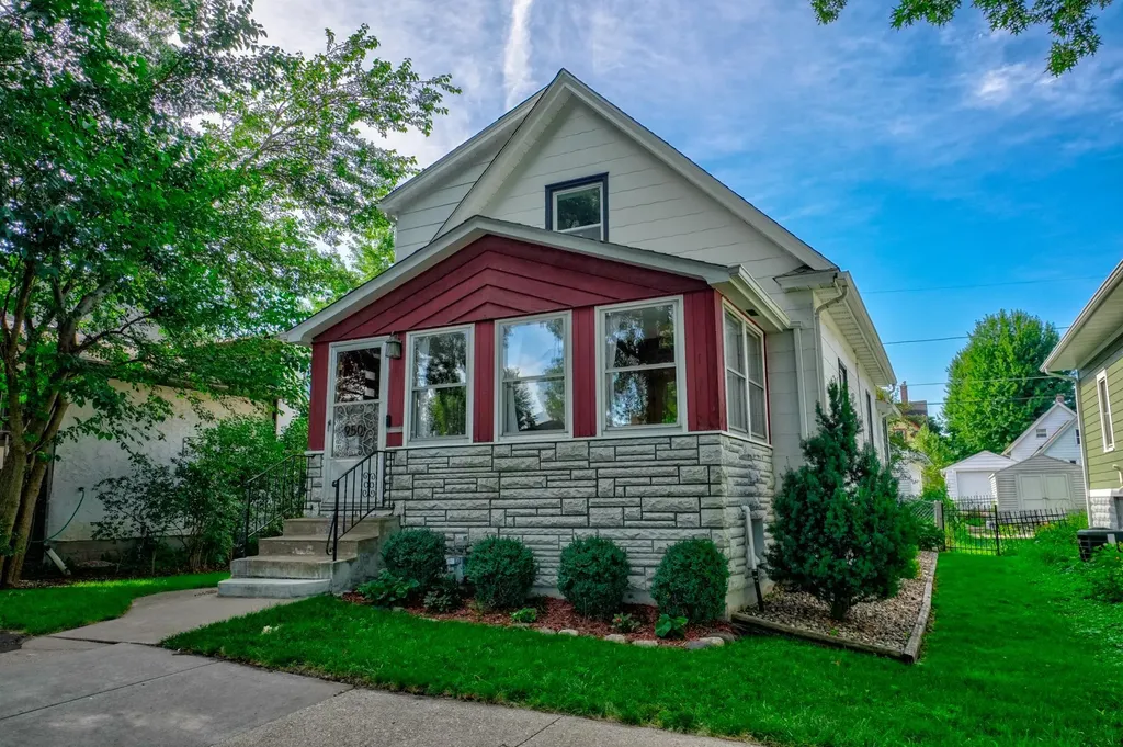 950 Juno Avenue Saint Paul MN 55102