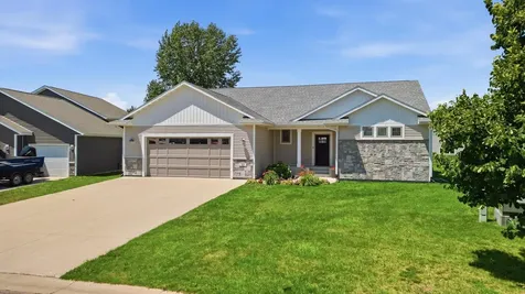 820 Fieldcrest Drive Mankato MN 56001