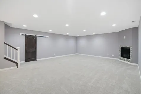 820 Fieldcrest Drive Mankato MN 56001
