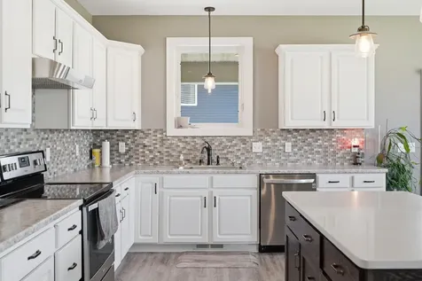 820 Fieldcrest Drive Mankato MN 56001