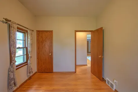 2815 269th Avenue NE Isanti MN 55040