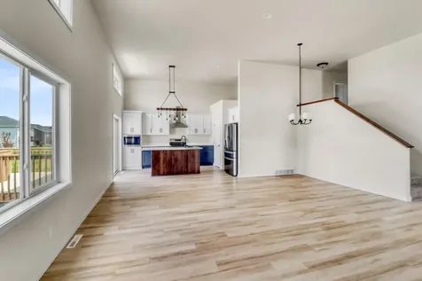 1154 60th Avenue W West Fargo ND 58078