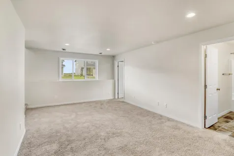 1154 60th Avenue W West Fargo ND 58078