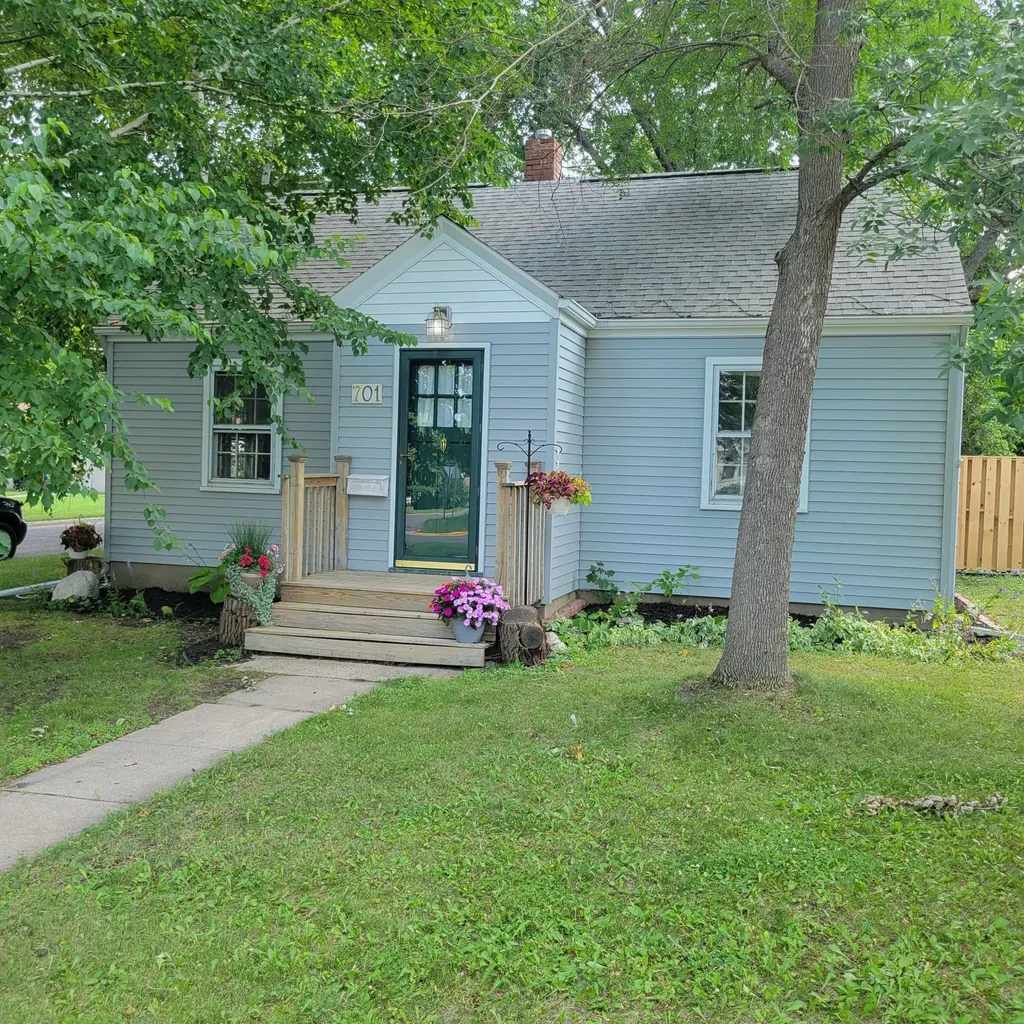 701 W Laurel Street Fergus Falls MN 56537
