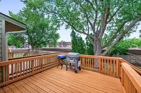 6025 79th Avenue N Brooklyn Park MN 55443