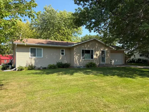 2201 23rd Street NE Willmar MN 56201