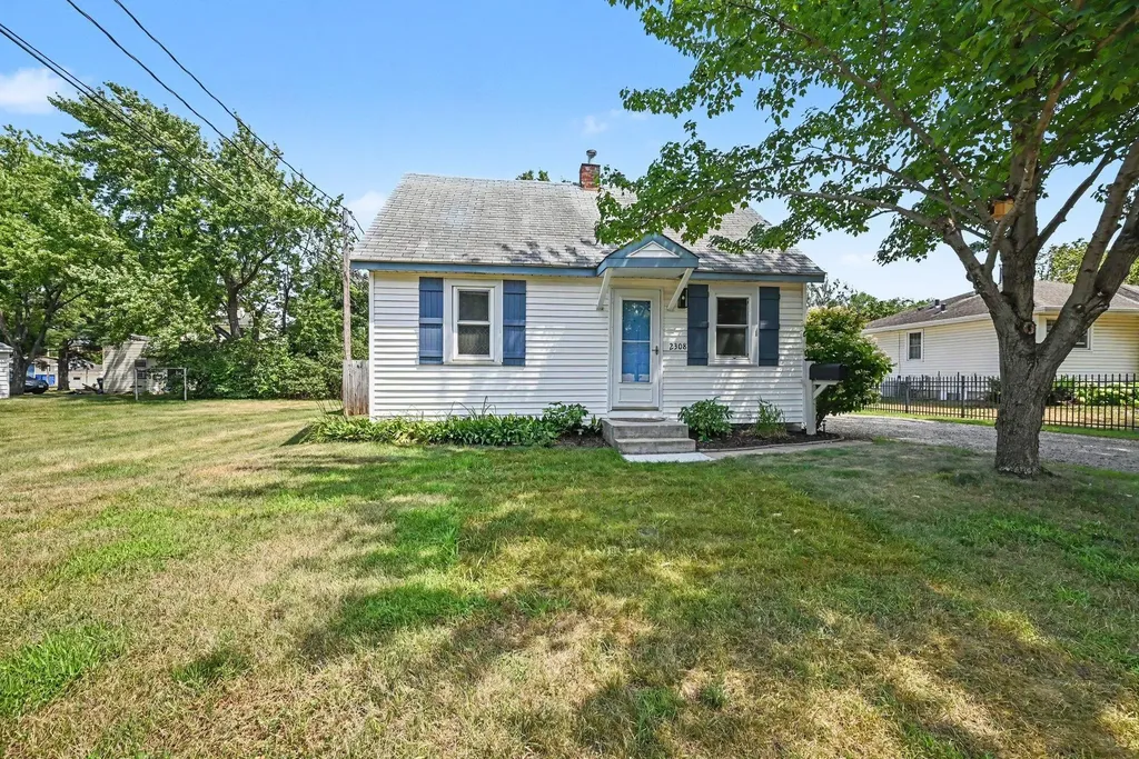 2308 6th Avenue Anoka MN 55303