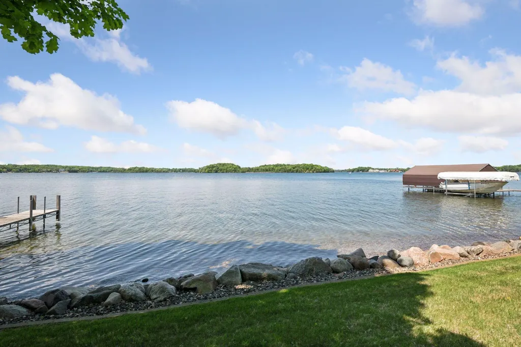 28235 Boulder Circle Shorewood MN 55331