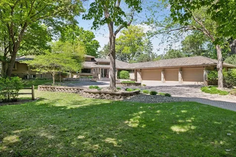 28235 Boulder Circle Shorewood MN 55331