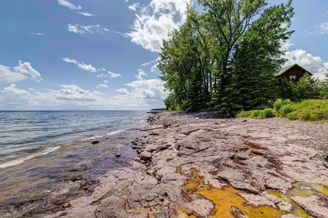 2826 Highway 61 Two Harbors MN 55616