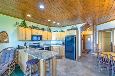2826 Highway 61 Two Harbors MN 55616