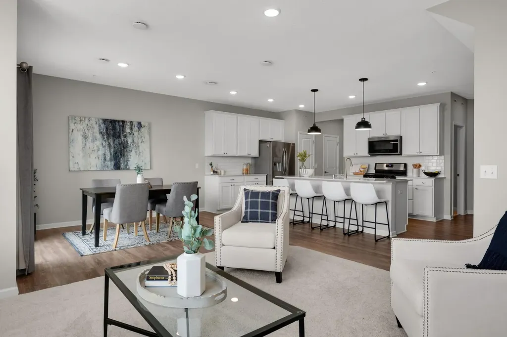 11321 Brookview Road Woodbury MN 55129