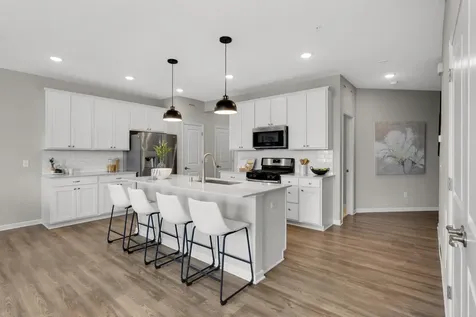 11321 Brookview Road Woodbury MN 55129