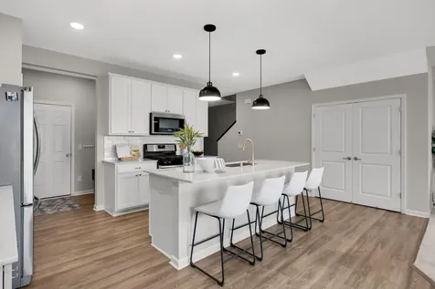 11321 Brookview Road Woodbury MN 55129