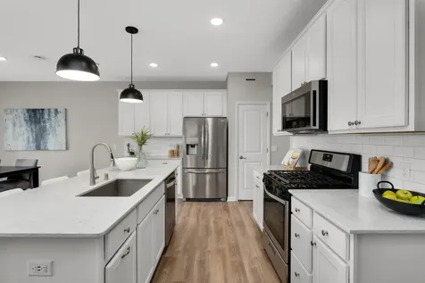 11321 Brookview Road Woodbury MN 55129