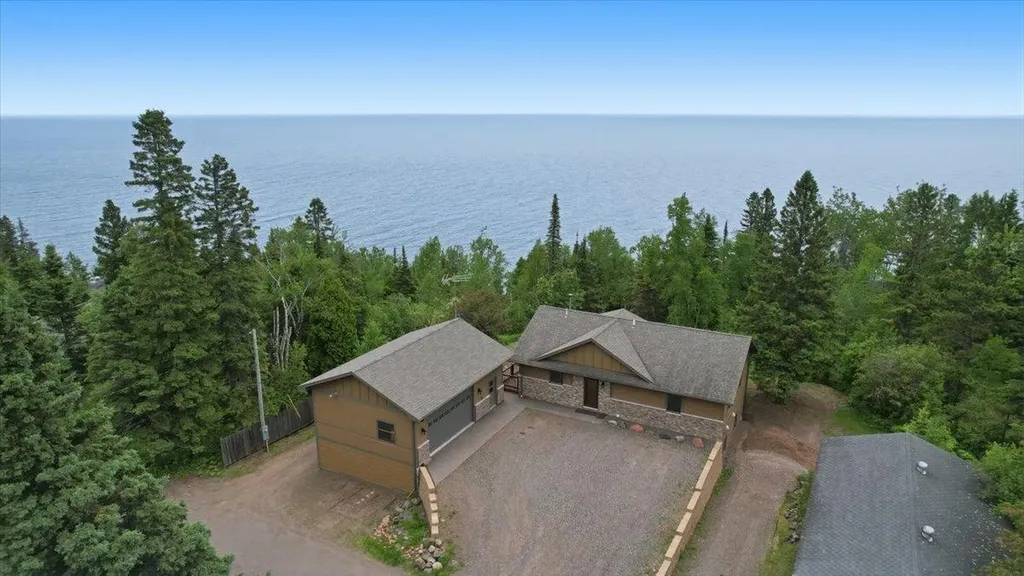 828 Slater Drive Beaver Bay MN 55614