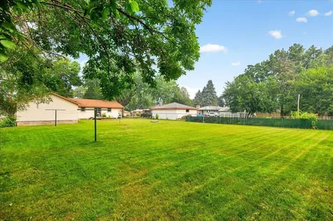 7112 Indiana Avenue N Brooklyn Center MN 55429