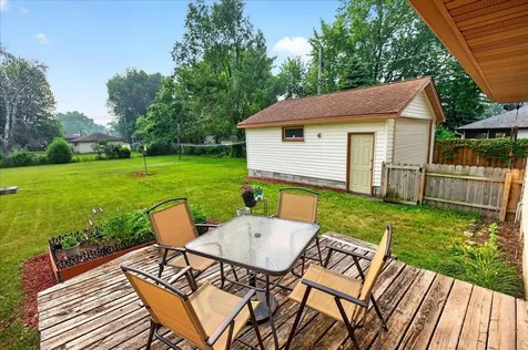 7112 Indiana Avenue N Brooklyn Center MN 55429