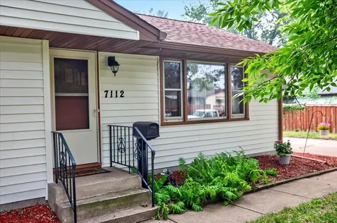 7112 Indiana Avenue N Brooklyn Center MN 55429
