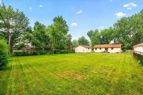 7112 Indiana Avenue N Brooklyn Center MN 55429