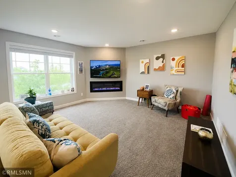 10918 Yalta Street NE Blaine MN 55449