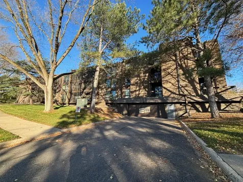 6075 Lincoln Drive Edina MN 55436