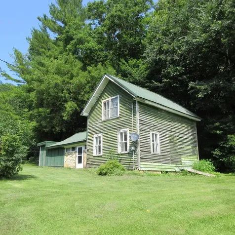 W1620 County Road S Plum City WI 54761
