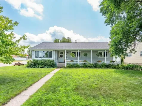2024 11th Street E Glencoe MN 55336