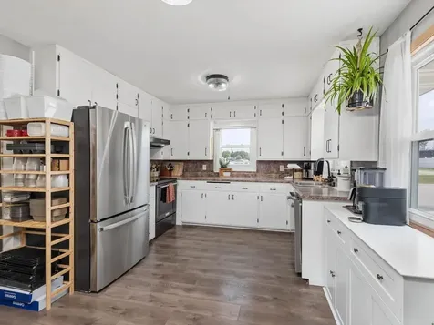 2024 11th Street E Glencoe MN 55336