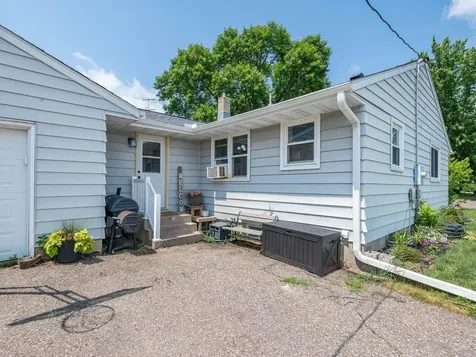 2024 11th Street E Glencoe MN 55336