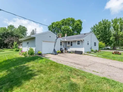 2024 11th Street E Glencoe MN 55336