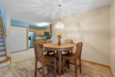 6866 Blackhawk Trail Inver Grove Heights MN 55077