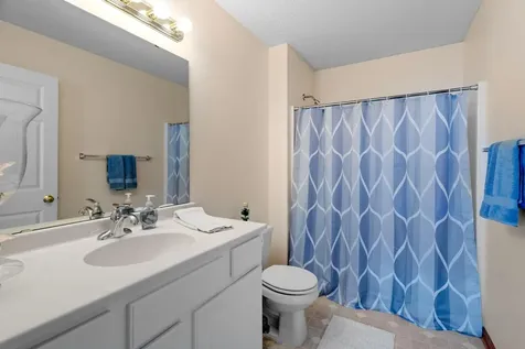 6866 Blackhawk Trail Inver Grove Heights MN 55077