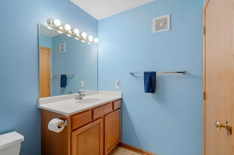 6866 Blackhawk Trail Inver Grove Heights MN 55077