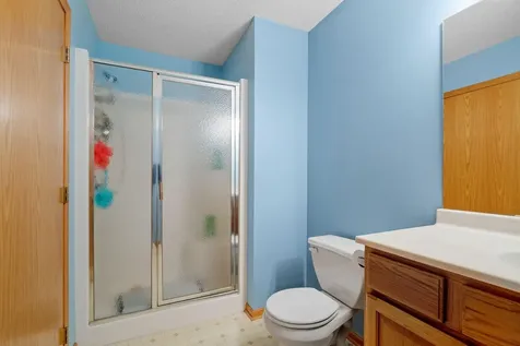 6866 Blackhawk Trail Inver Grove Heights MN 55077