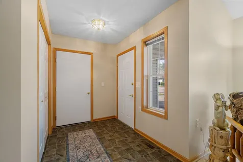 6866 Blackhawk Trail Inver Grove Heights MN 55077