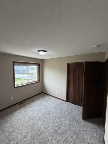 2401 Foxtail Lane Faribault MN 55021
