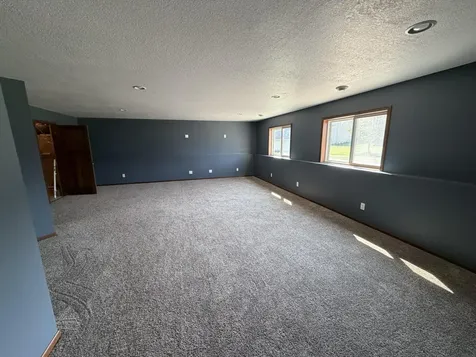 2401 Foxtail Lane Faribault MN 55021
