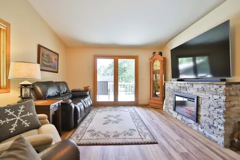 5209 Crossroads Nisswa MN 56468